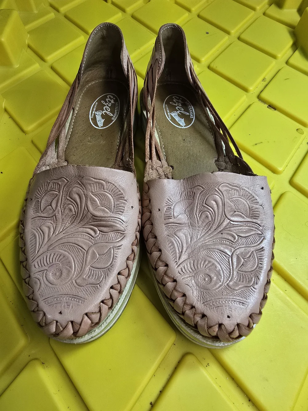 itzel handcrafted woven